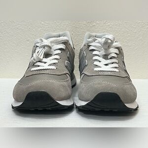 EUC Women’s New Balance Gray 574 Core size 11 color Gray and White